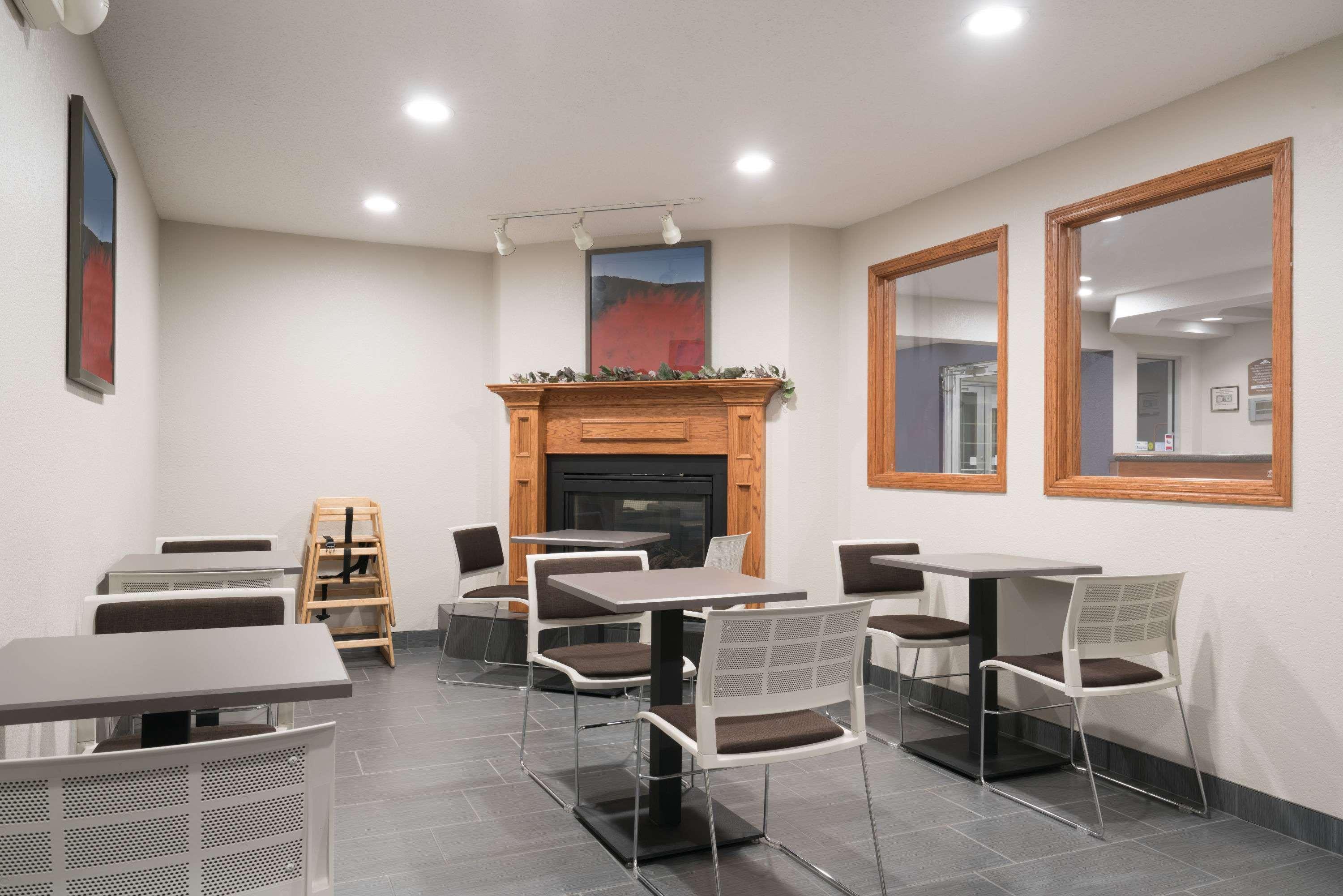 Microtel Inn & Suites By Wyndham Springfield Exteriör bild