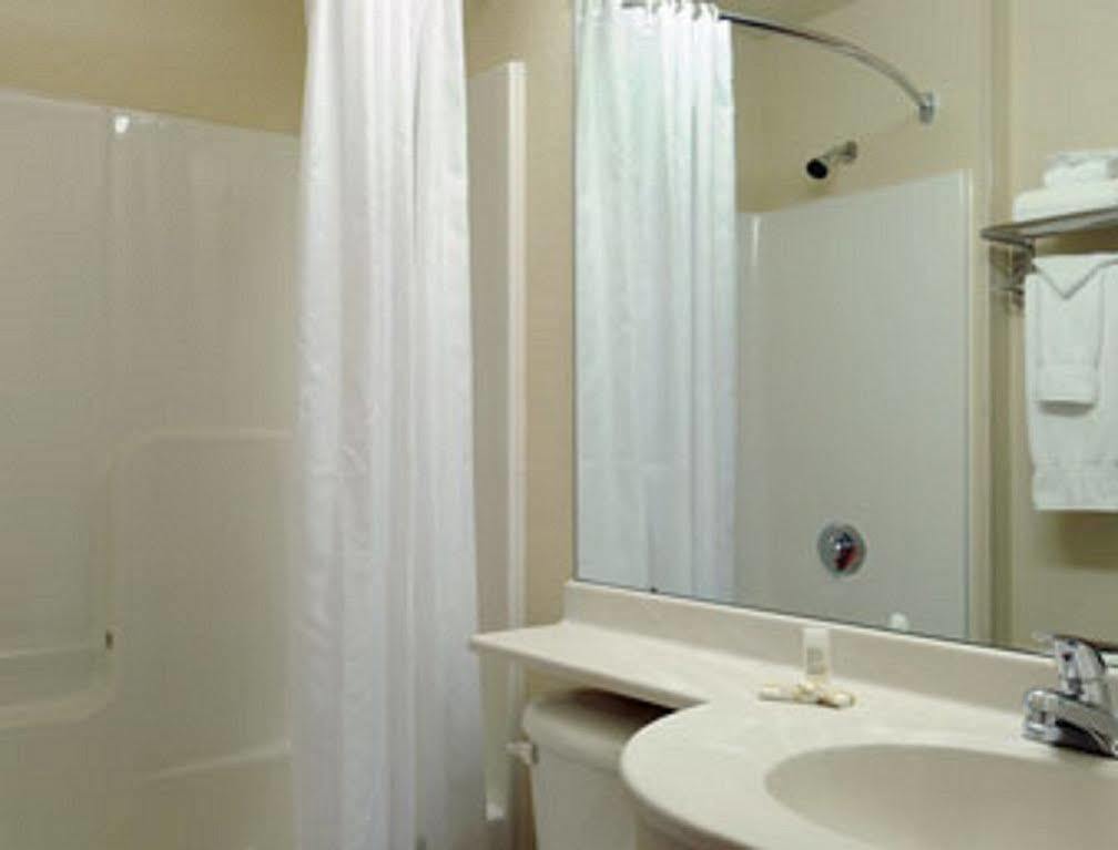 Microtel Inn & Suites By Wyndham Springfield Exteriör bild